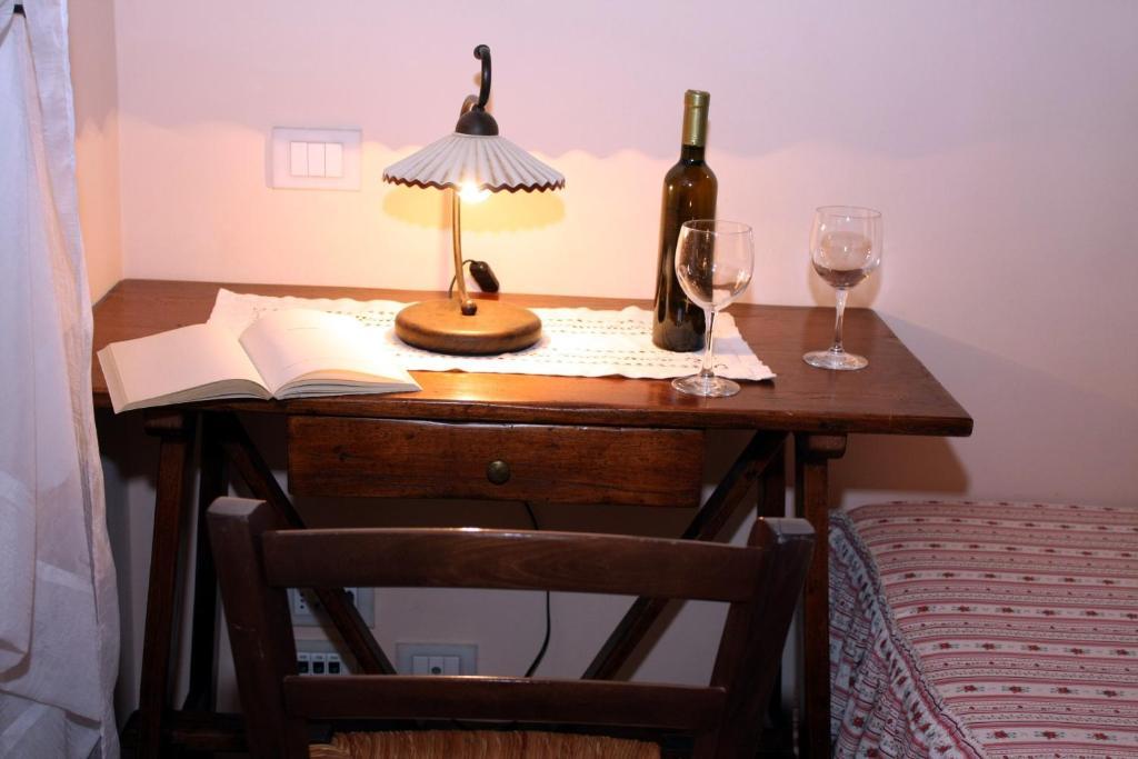 Agriturismo Le Docce Castelfiorentino Cameră foto